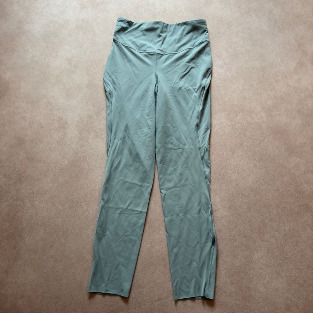 Lululemon Leggings • size 6 • like new • light green